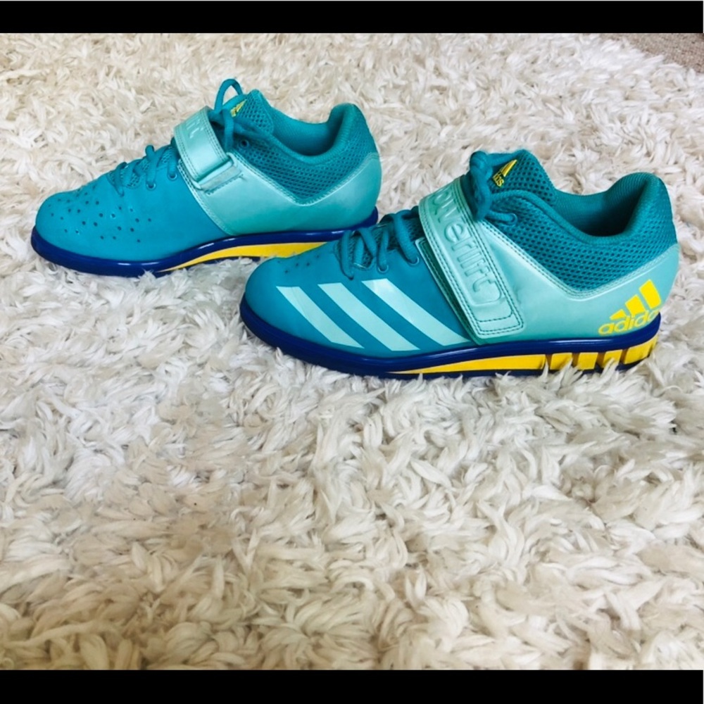Adidas powerlift shoes